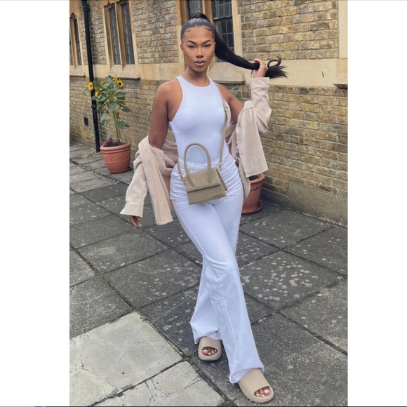 90s Style White Wide Leg Jeans High Waist Raw Hem - Picture 11 of 15